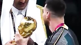 Messi lifting the world cup ✨ ARGENTINA ????????