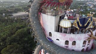 China Dragon Building