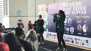 Two Girls Rocks The Festival!!! Awesome!!!