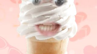 Очень вкусное мороженое поет песенку #смешныевидео #shorts #comeon!
