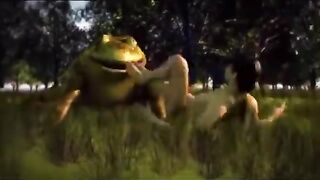 CRAZY big FROG EAT WOMAN