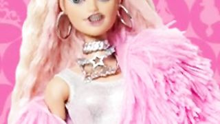 Barbie поёт песенку #смешныевидео #shorts #comeon