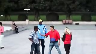 Real fighter vs 4 guys!!