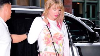 Taylor Swift Caught Booked a Hotel Room in Singapore in Travis Kelce's Name