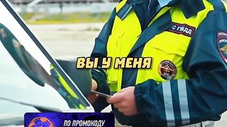 Саечку тебе за испуг  Название: Полицейское братство  #фильм #сериал #моменты #shorts