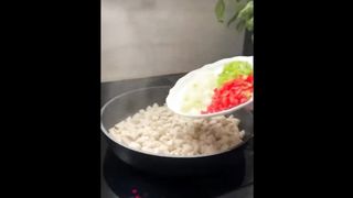 وصفات سهله للعشاء مشهيه سندوتش المشروم بالخلطه السريه