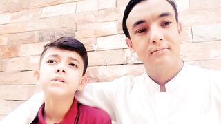 Apny ankhong sa hi dekh lena muftiyioo tm zara chalty chalty