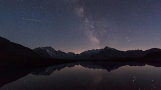 "Starlight Odyssey: Exploring the Galaxy's Wonders"