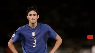 Shakira - Waka Waka (This Time for Africa) (The Official 2010 FIFA World Cup
