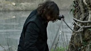 Daryl Yells At Laurent - The Walking Dead
