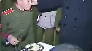 Kim , Político Reacción