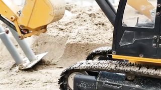 RC Excavator