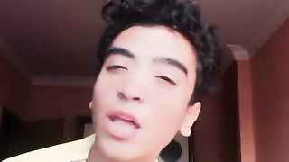 و هو الي عمل بيبي ف البسين
