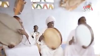 الكينج محمد منير بيغني من النوبه الجميله