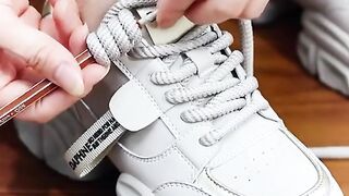 Tie your shoes with a fun styles ✨