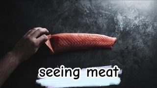 What does it mean to see the meat in a dream?