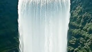 اللهم صل وسلم وبارك على سيدنا محمد وعلى آله وأصحابه أجمعين