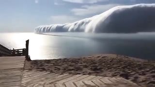 A stunning cloud over Lake Michigan ????️☁️