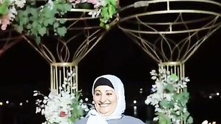 لما حماتك تكون راضيه عنك????