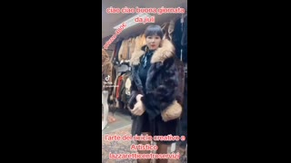 ИЗБИРАНЕТО НА ПАЛТО В МАГАЗИН