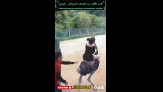 "ثلاث دقائق من الضحك المتواصل والممتع""Three minutes of continuous and enjoyable laughter"