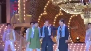 Ram Charan & Shah Rukh Khan Dance With SalmanKhan, AamirKhan to NachoNacho Song at Ambani PreWedding.