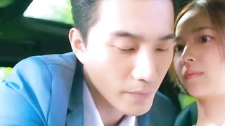He made her kiss him on purpose! #如果蜗牛有爱情 #外星女生柴小七 #wanpeng #shorts