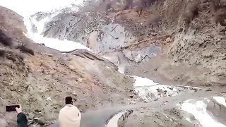 Gilgit Balochistan barf chalti Hui