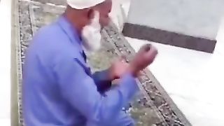 عندما احكي بثي وحزني الاالله ♥