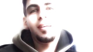 مثل ما بدنا بنعيش و مثل ما بدكم شوفونا....