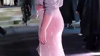 Florence Pugh at the Valentino Fall Winter 2023-2024 Fashion Show on March 5th 2023. #florencepugh #florencepughfan #valentinofw23show