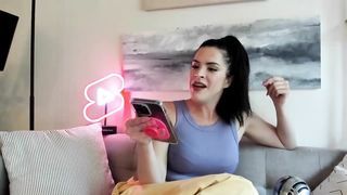 FREAKING OUT SCAMMERS - w/Voice Acting !