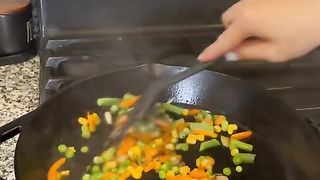 5 ingredients plus some spices and it’s such a satisfying dinner