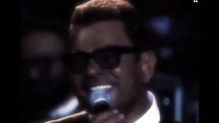 مطربين بالذكاء الاصطناعي - Artificial intelligence singers
