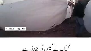 Karak ki sarkon per bomb