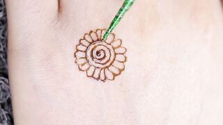 Easy mehndi designs