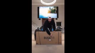 Unboxing my new Bugatti Bugatti #ASMR #BugattiScooter