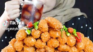 Mukbang gorengan sultan