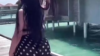 I was walking on the seaكنت أمشي على البحر