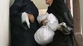 بدلت بنتها