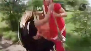 Gaoon ke jhoole