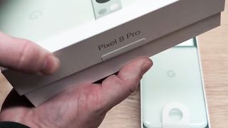 Google Pixel 8 & 8 Pro ASMR Unboxing