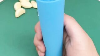 مقشرة التوم العجيبه