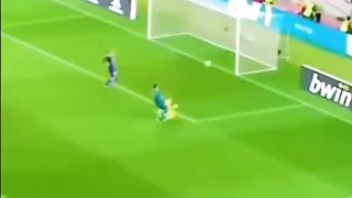 Messi's son supports Real Madrid. ابن ميسي يشجع الريال