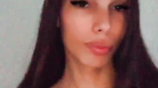 Anitta  joga pra lua ????
