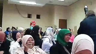 حمام العيالات ههههههه