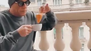 Bonne journée les amis