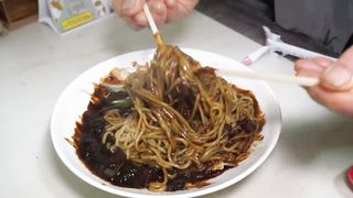 Mie Hitam Korea