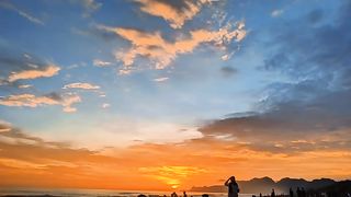 Budi Doremi - Melukis Senja (Lyrics)
