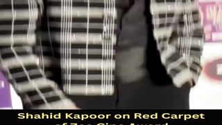 Shahid Kapoor on Red Carpet of Zee Cine Award #shahidkapoor #shorts #viral #youtubeshorts #trending #shortvideo #ytshorts